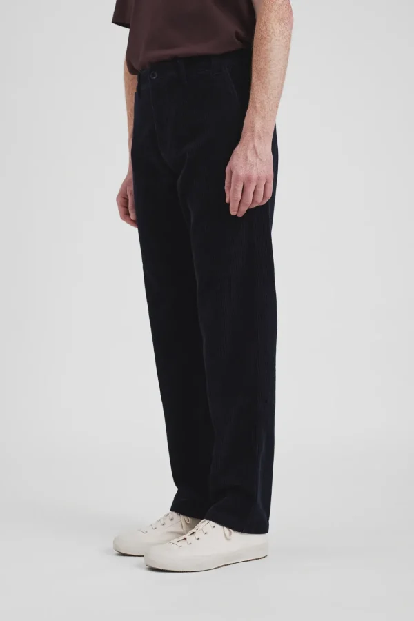 Norse Projects TROUSERS^Aros Regular Wide Wale Corduroy Chino Dark Navy
