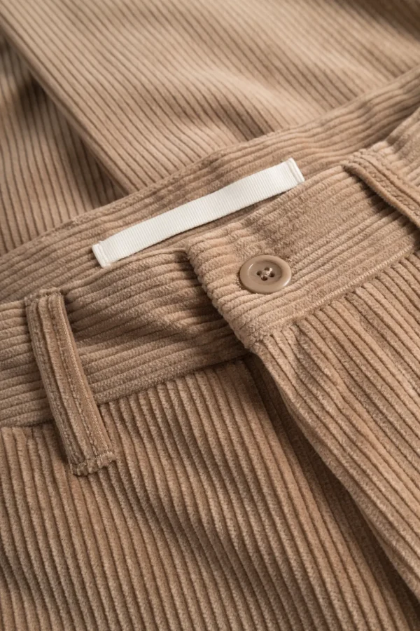 Norse Projects TROUSERS^Aros Regular Wide Wale Corduroy Chino Utility Khaki