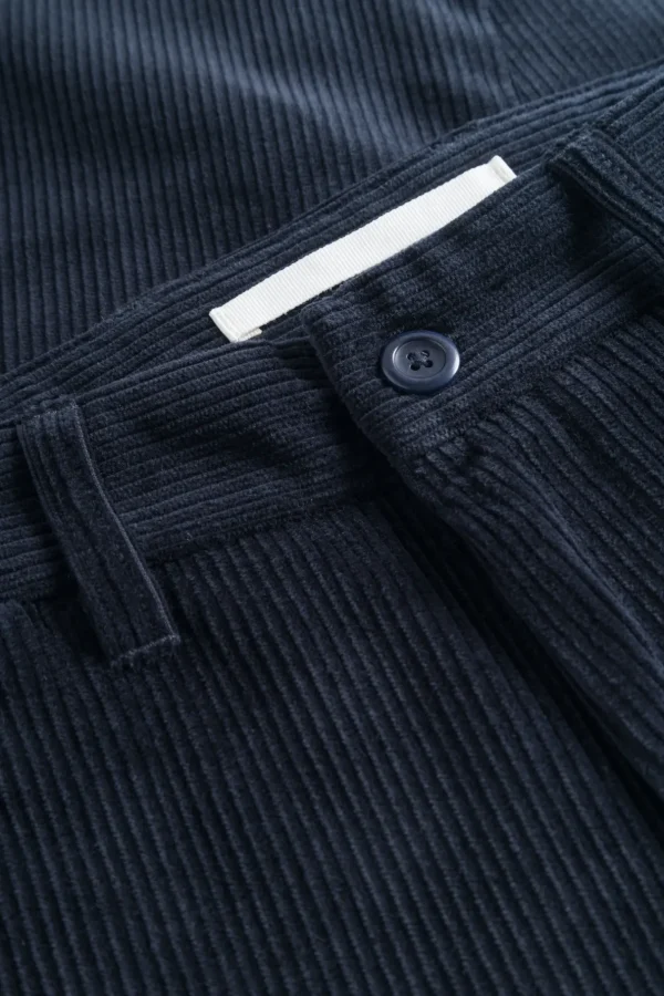 Norse Projects TROUSERS^Aros Regular Wide Wale Corduroy Chino Dark Navy