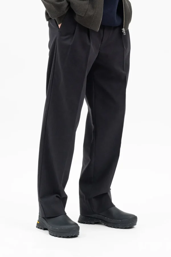 Norse Projects TROUSERS^Benn Relaxed Pleated Trouser Black