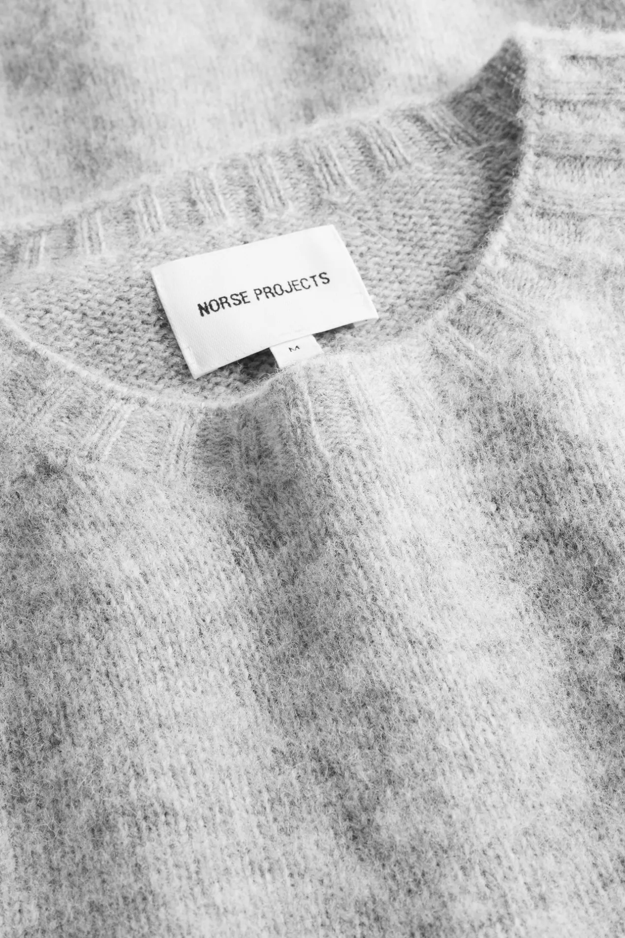 birnir_brushed_lambswool_4.webp Norse Projects KNITWEAR^Birnir Brushed Lambswool Light Grey Melange
