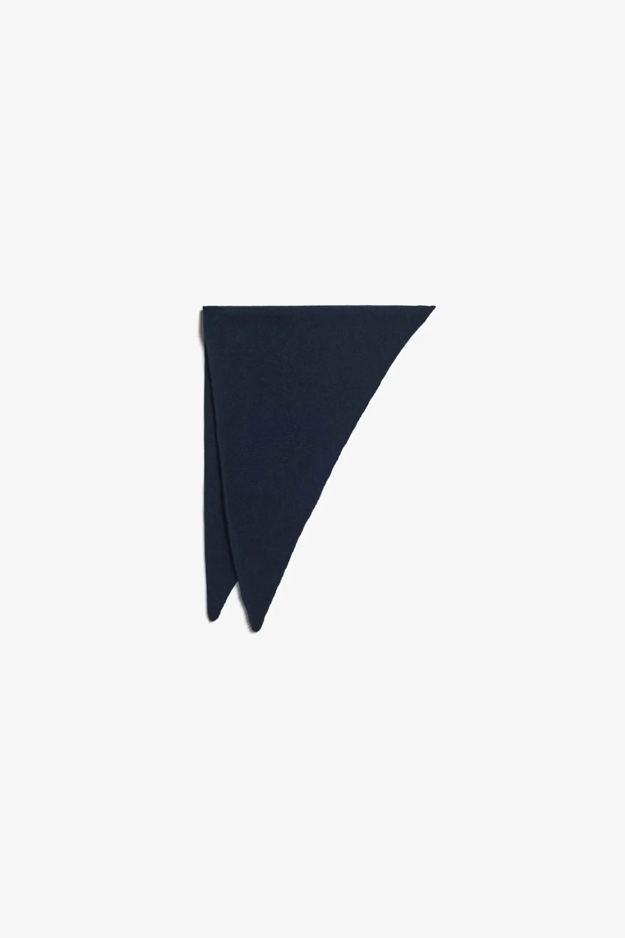 cashmere_triangle_scarf_0-1.webp Norse Projects ACCESSORIES^Cashmere Triangle Scarf Dark Navy