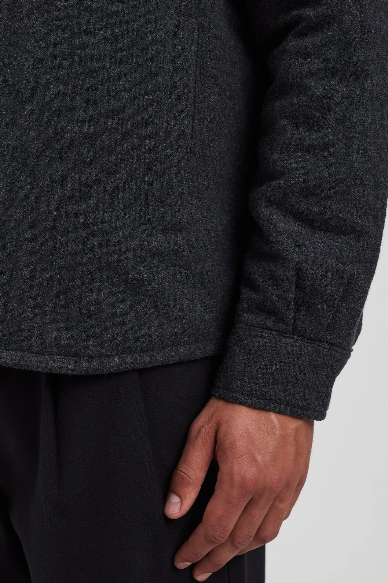 hjalmer_insulated_wool_overshirt_5.webp Norse Projects OVERSHIRTS^Hjalmer Insulated Wool Overshirt Charcoal Melange