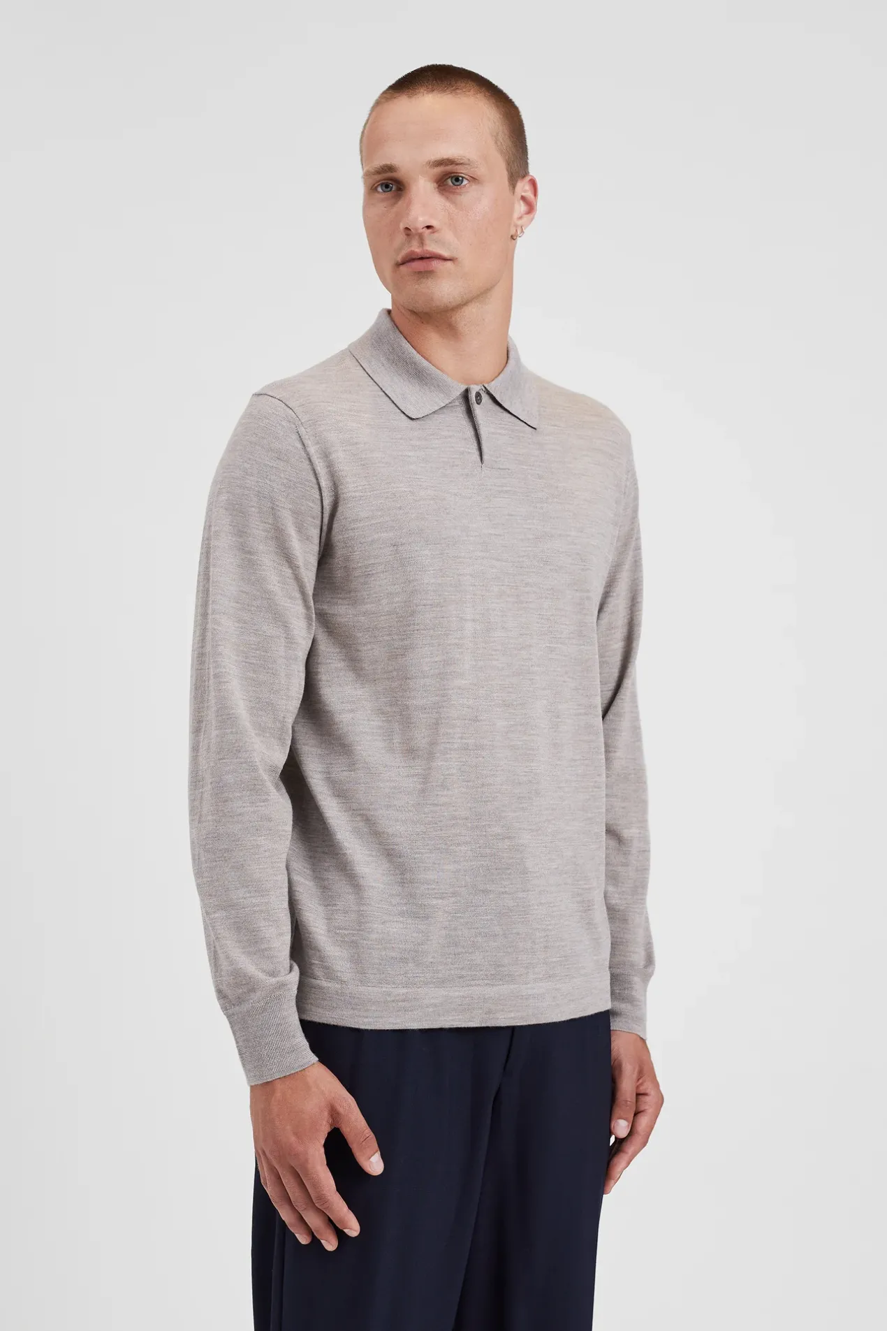 jon_tech_merino_ls_polo_3.webp Norse Projects KNITWEAR^Jon Tech Merino LS Polo Sand