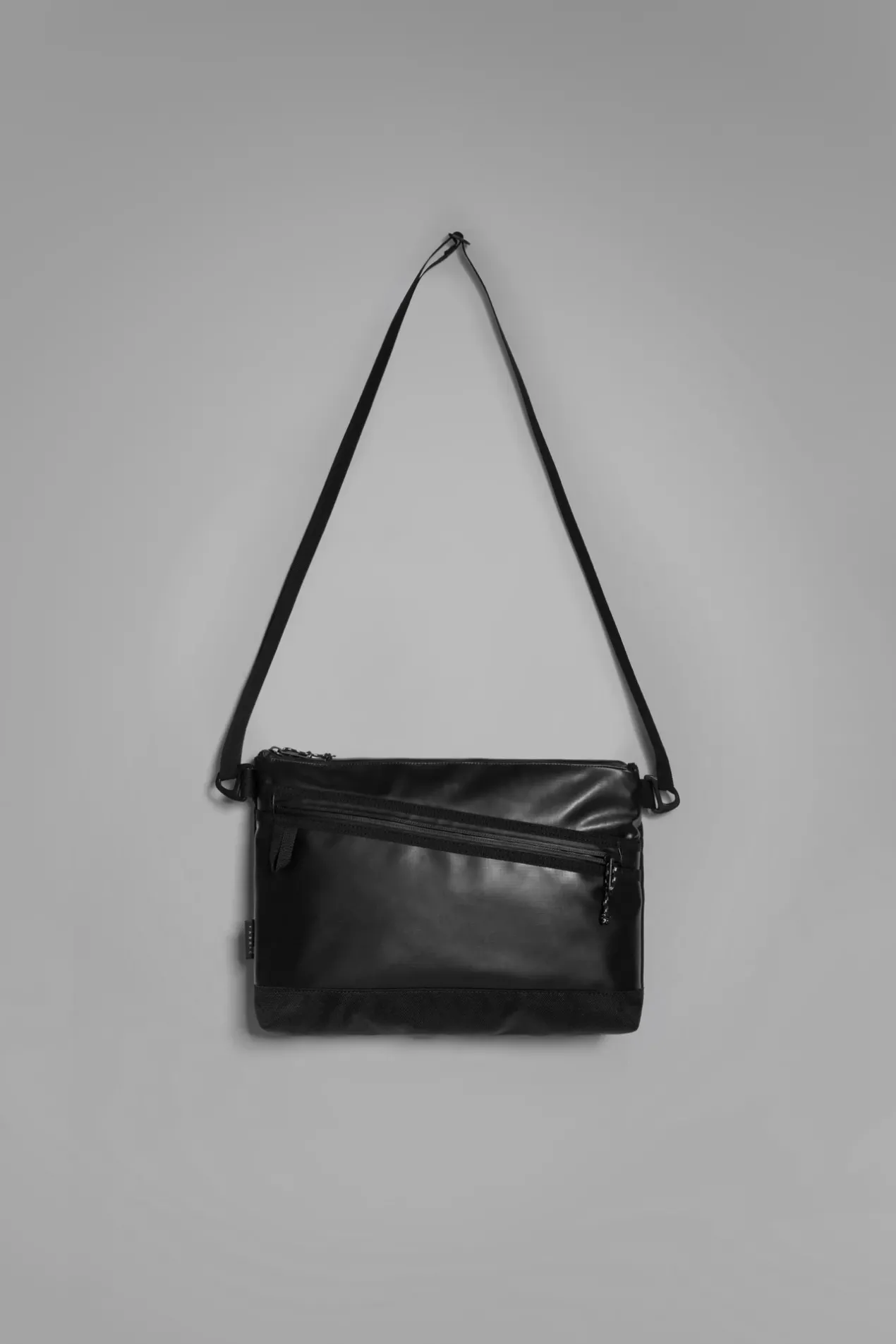 l_shoulder_bag_0.webp Norse Projects ACCESSORIES^3L Shoulder Bag Black