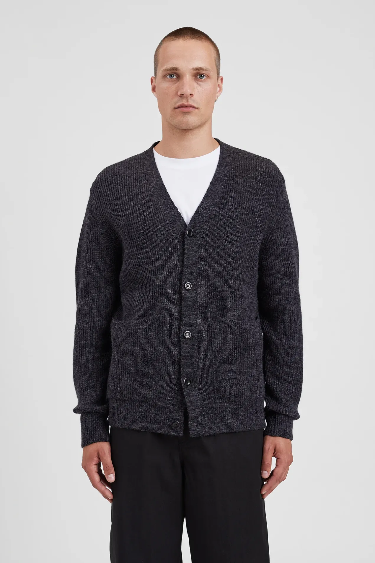 loki_wool_cotton_rib_cardigan_2.webp Norse Projects KNITWEAR^Loki Wool Cotton Rib Cardigan Dark Grey Melange