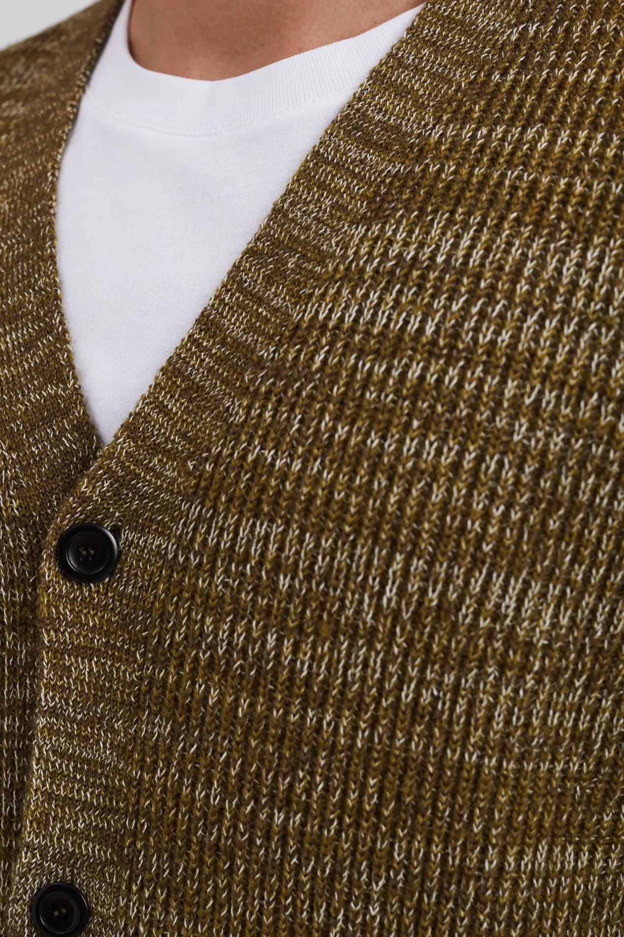 loki_wool_cotton_rib_cardigan_4-2.webp Norse Projects KNITWEAR^Loki Wool Cotton Rib Cardigan Sitka Green