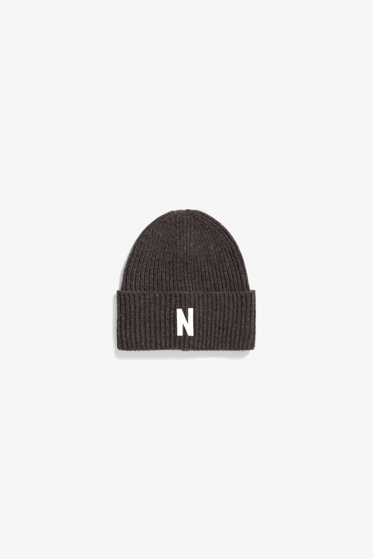 merino_lambswool_rib_n_logo_beanie_0-1.webp Norse Projects BEANIES^Merino Lambswool Rib N Logo Beanie Heathland Brown