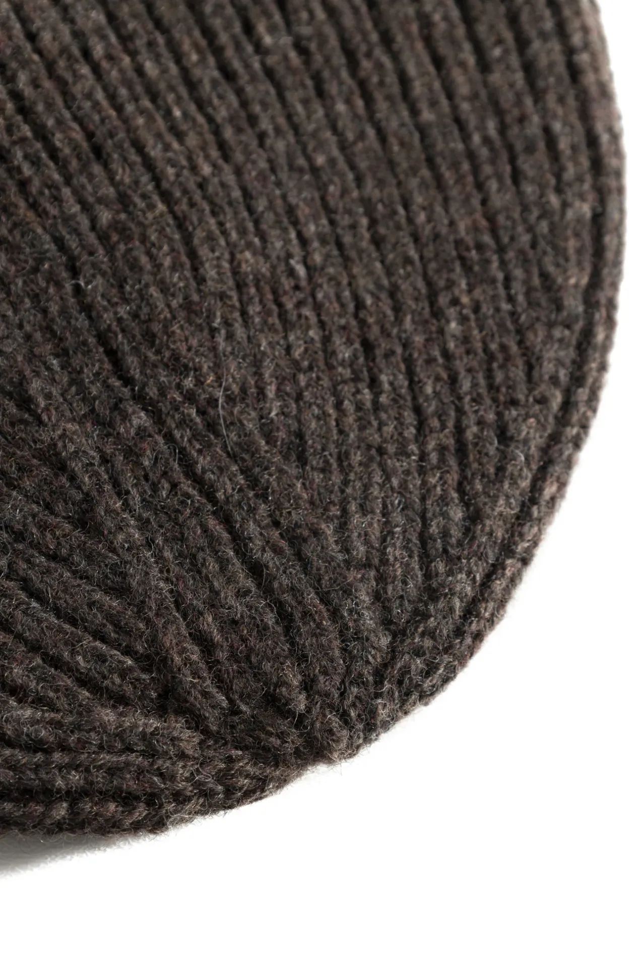 merino_lambswool_rib_n_logo_beanie_5.webp Norse Projects BEANIES^Merino Lambswool Rib N Logo Beanie Heathland Brown
