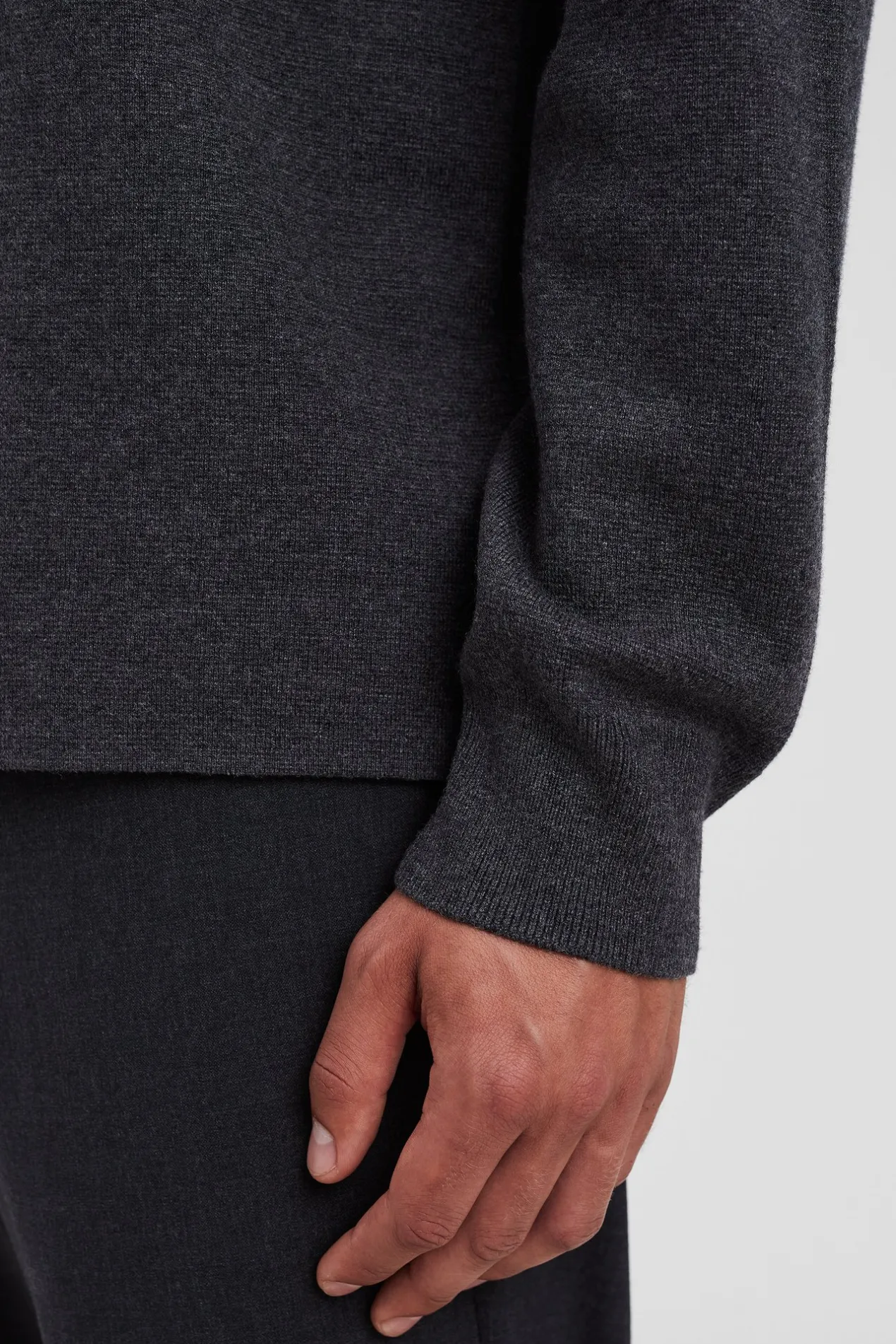nicolai_merino_cotton_milano_jacket_5.webp Norse Projects KNITWEAR^Nicolai Merino Cotton Milano Jacket Dark Grey Melange