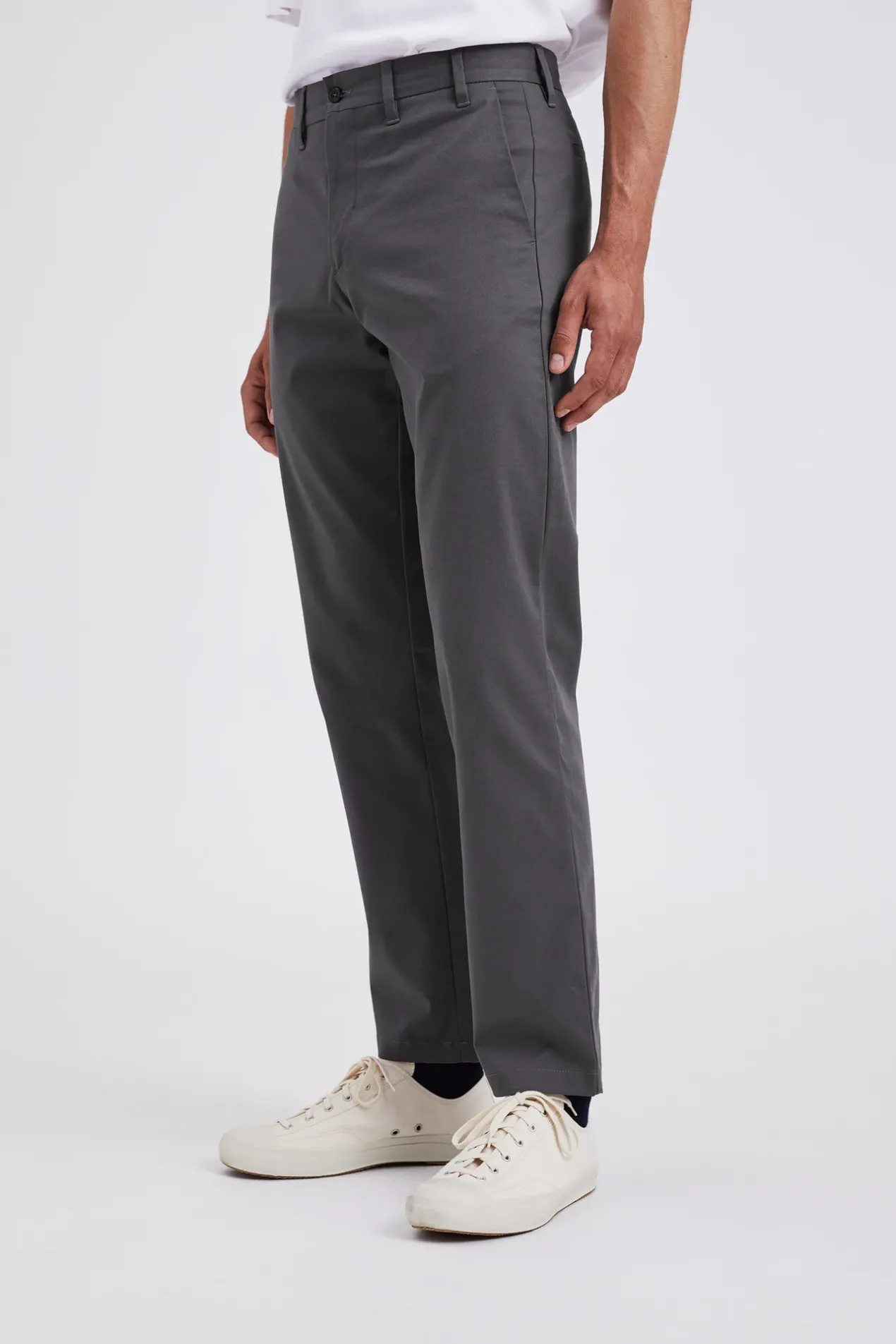 norse_standard_chino_3-3.webp Norse Projects TROUSERS^Norse Standard Chino Magnet Grey