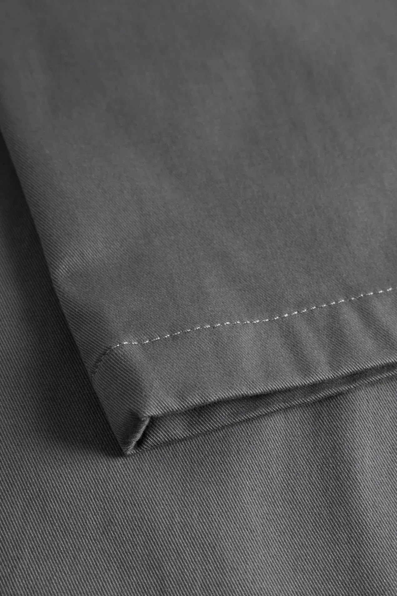 norse_standard_chino_7-1.webp Norse Projects TROUSERS^Norse Standard Chino Magnet Grey