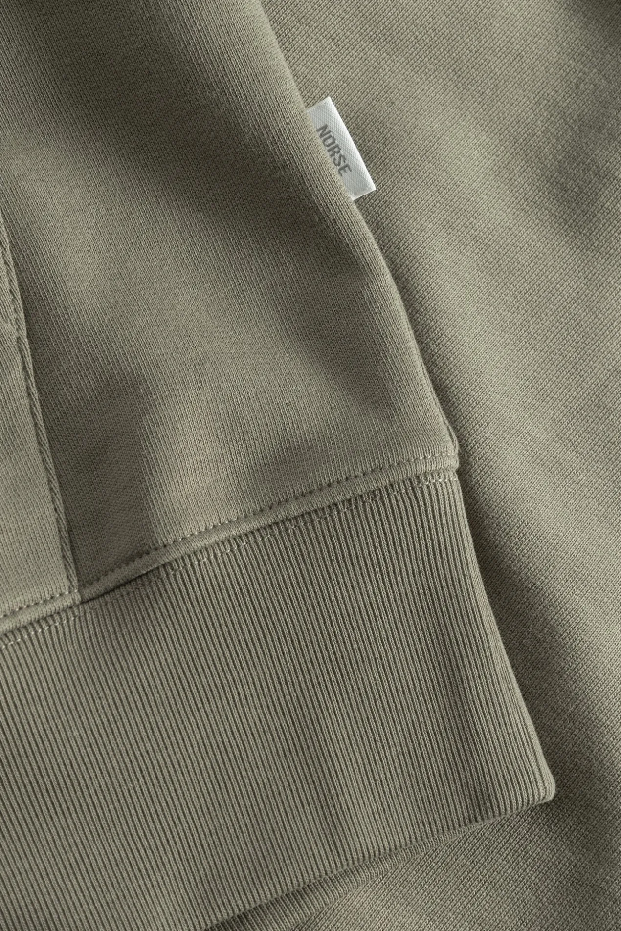 norse_standard_hoodie_7.webp Norse Projects SWEATSHIRTS^Norse Standard Hoodie Sediment Green