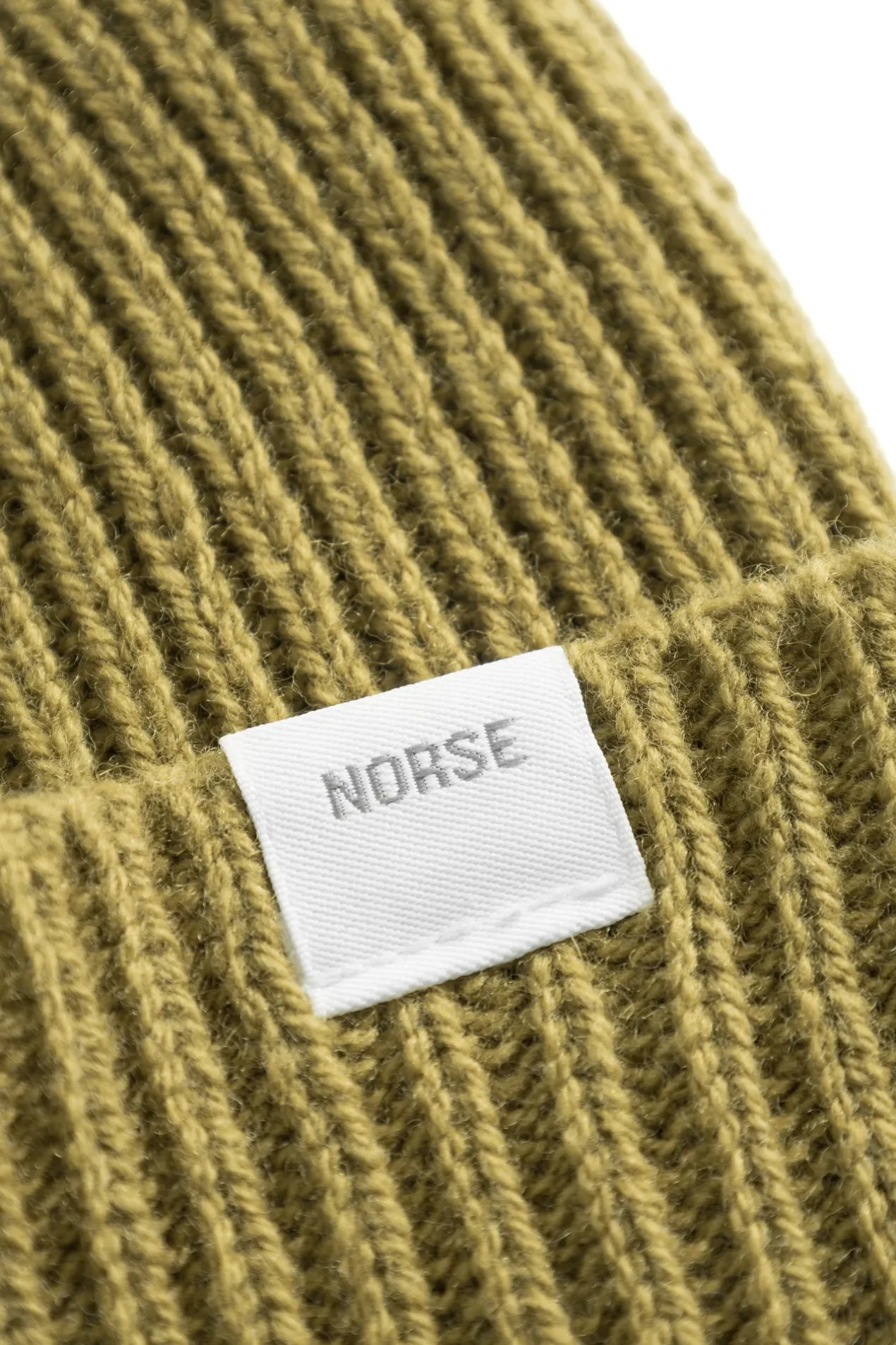 norse_standard_merino_lambswool_beanie_3.webp Norse Projects BEANIES^Norse Standard Merino Lambswool Beanie Sitka Green