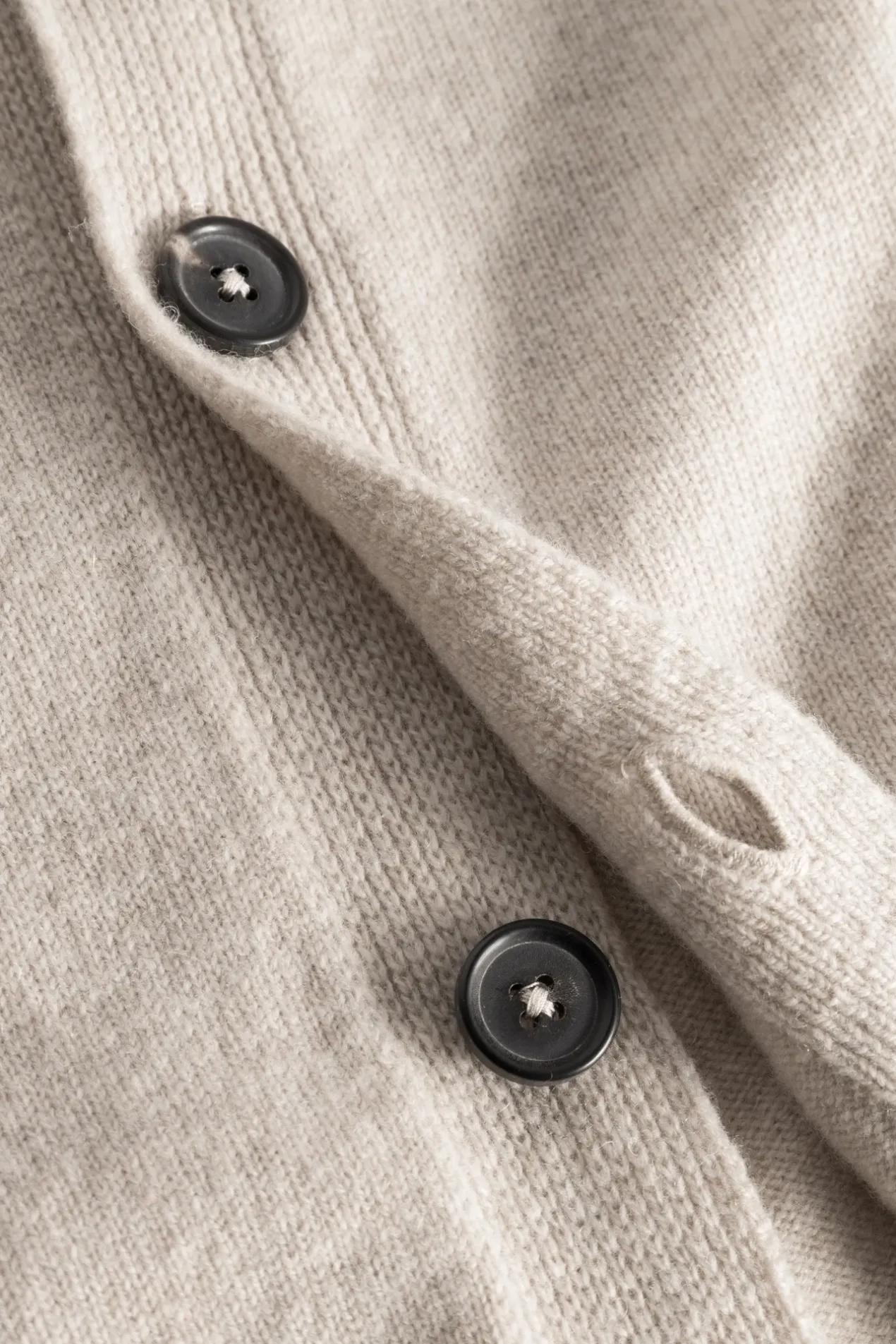 norse_standard_merino_lambswool_cardigan_8.webp Norse Projects KNITWEAR^Norse Standard Merino Lambswool Cardigan Oatmeal