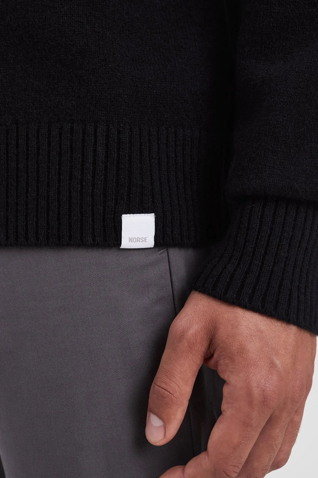 norse_standard_merino_lambswool_sweater_6-1.webp Norse Projects KNITWEAR^Norse Standard Merino Lambswool Sweater Black