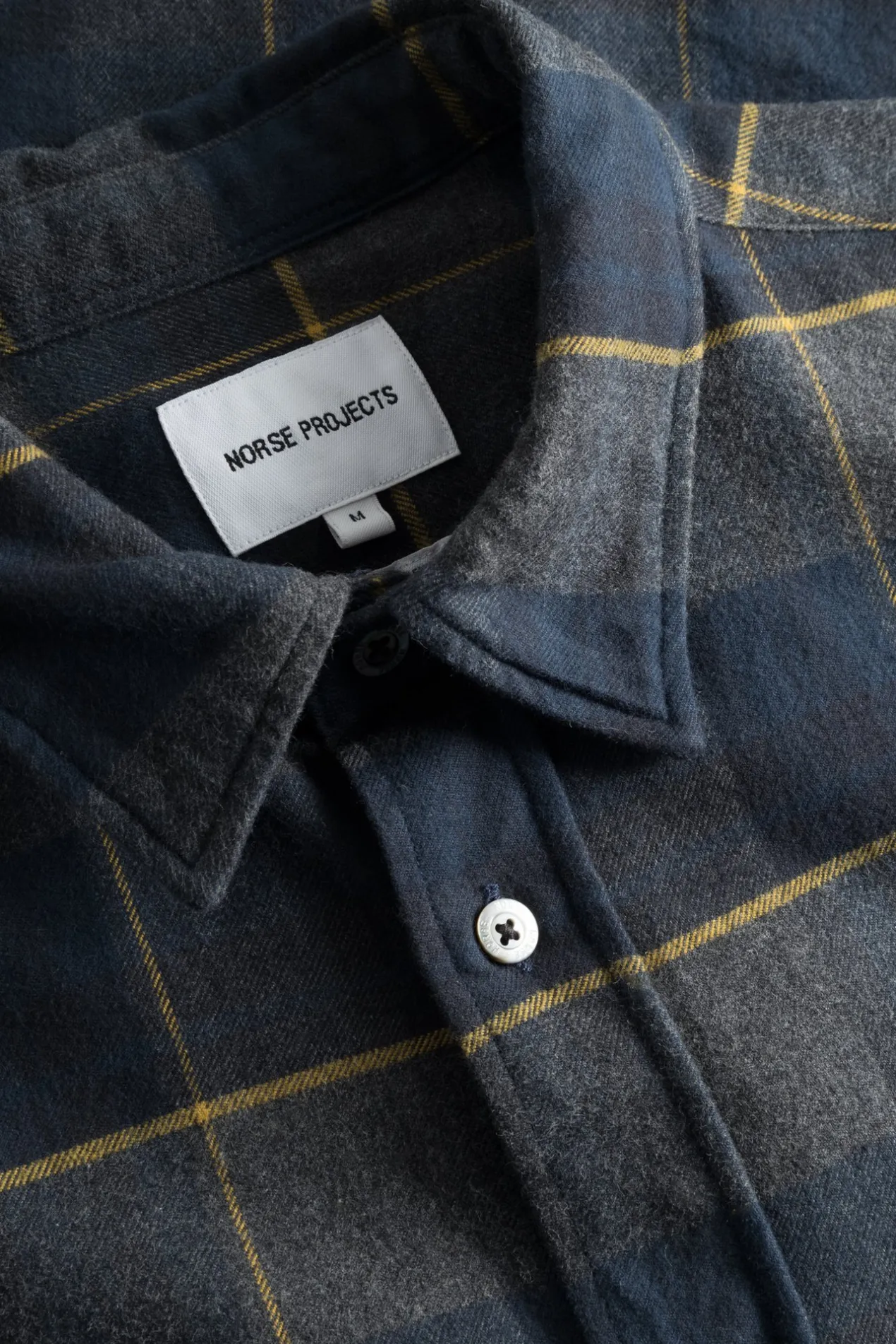 osvald_flannel_check_shirt_6-2.webp Norse Projects SHIRTING^Osvald Flannel Check Shirt Dark Navy
