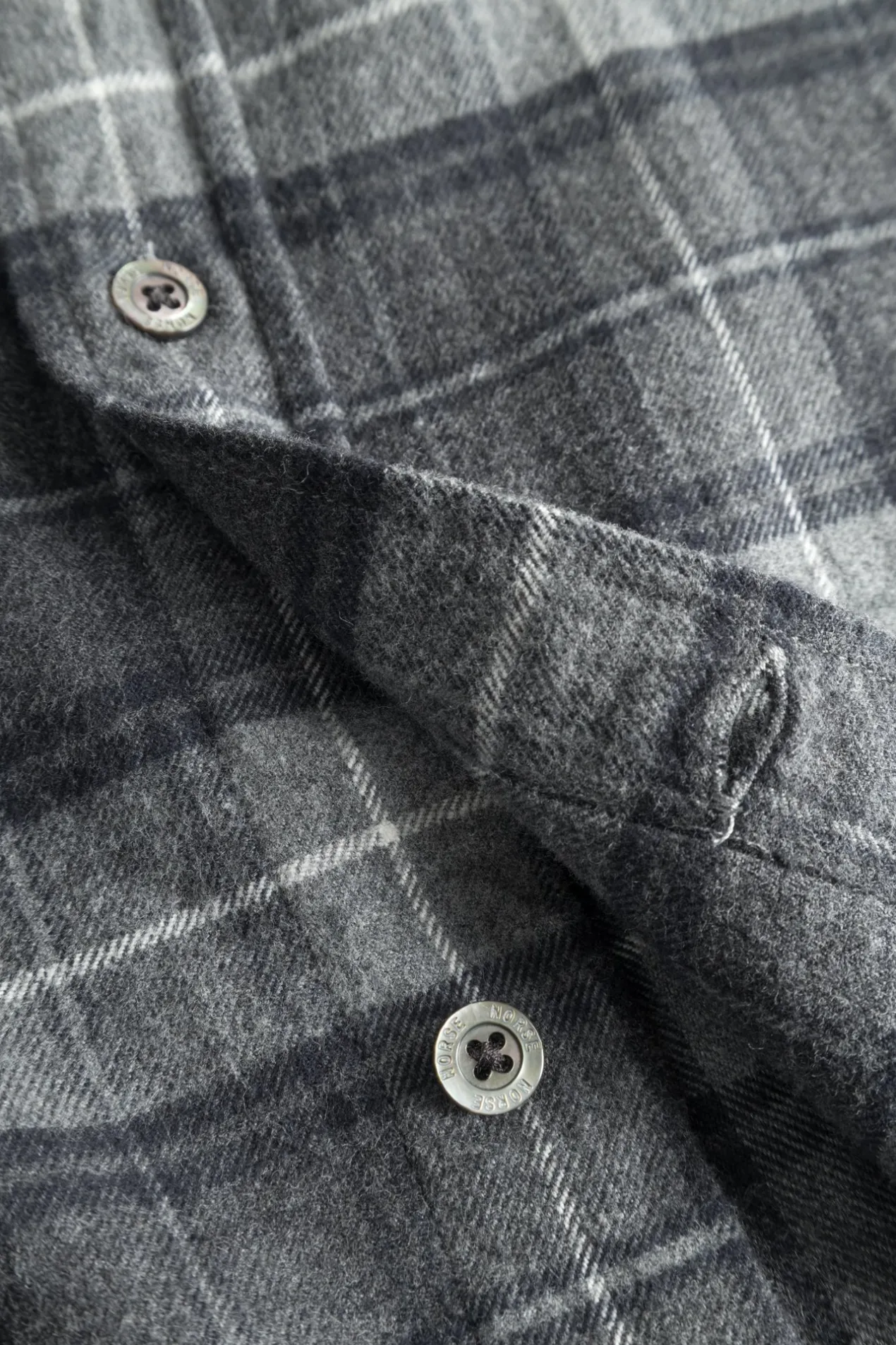 osvald_flannel_check_shirt_8-1.webp Norse Projects SHIRTING^Osvald Flannel Check Shirt Grey Melange