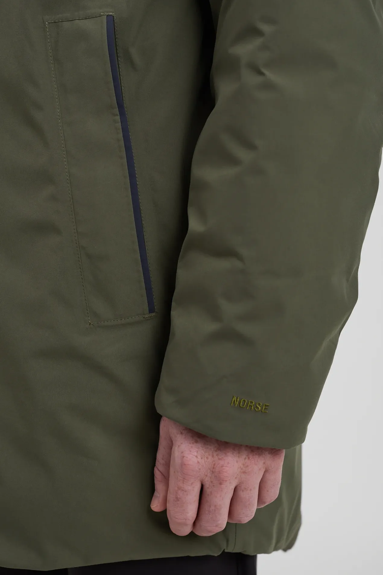 rokkvi__goretex_5-2.webp Norse Projects OUTERWEAR^Rokkvi 7.0 Gore-Tex Olive Drab