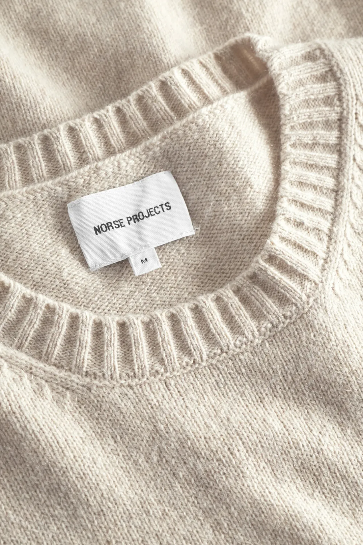 sigfred_cashmere_sweater_5-2.webp Norse Projects KNITWEAR^Sigfred Cashmere Sweater Ecru