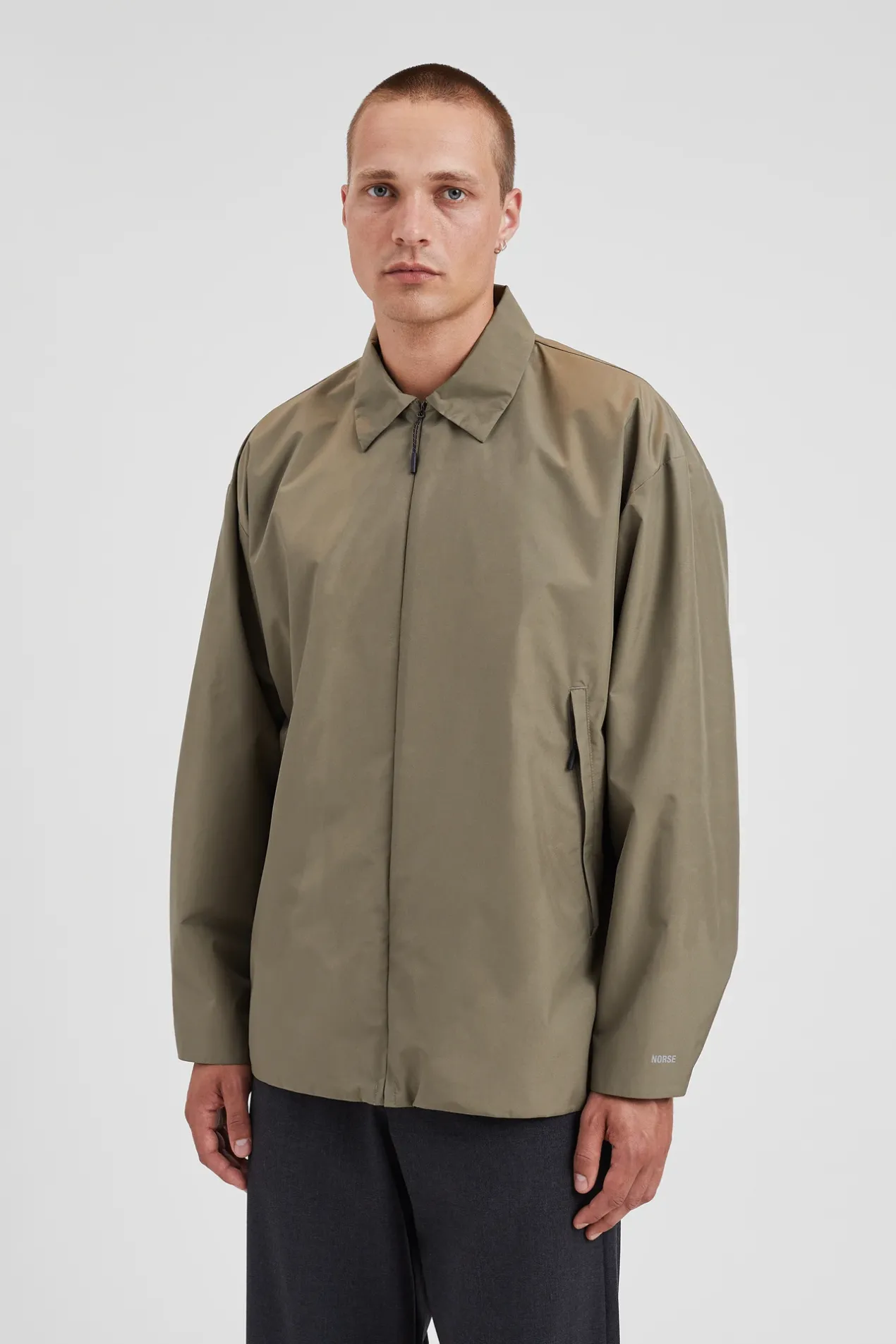 sten_goretex_windstopper_insulated_shirt_jacket_2.webp Norse Projects OUTERWEAR^Sten Gore-Tex Windstopper Insulated Shirt Jacket Sediment Green